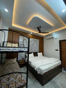 Shree Premanand Dham Naimisharanya