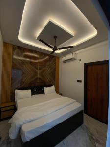 Shree Premanand Dham Naimisharanya - 2hvězdičkové hotely ve městě Naimishāranya