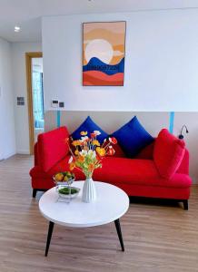 Flamingo Hải Tiến, Deluxe Room Sea View, 2 phòng, ban công rộng và có bồn tắm massage