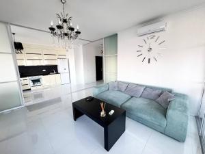 Аркадія Каманіна 3х кімнатна квартира