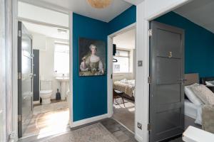 Open Mind Property - HOT TUB, 5 Bedrooms & 16 Guests