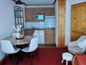 Appartement T2 avec balcon et wifi près des pistes - FR-1-807-64