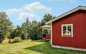 2 Bedroom Gorgeous Home In Broaryd