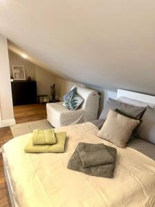 Stylish Bright loft Studio in Ealing