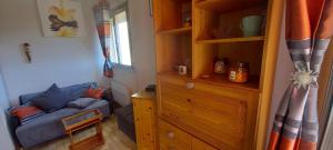 Entre mer azur et collines boisées