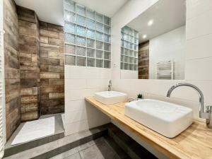 Appartements Lumineux et Cozy - Coeur de Cannes : photos des chambres