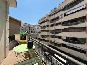 Appartements Lumineux et Cozy - Coeur de Cannes : photos des chambres