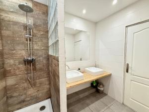 Appartements Lumineux et Cozy - Coeur de Cannes : photos des chambres