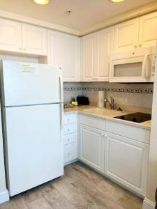 Daytona Beach Resort 1 bdrm family condo wkitchen