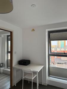 Birmingham City Centre-2 Mins to Station, City Views