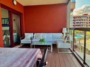 Lucerna I, Primero 4