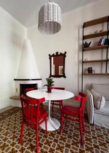 Apulian Green Leaves House