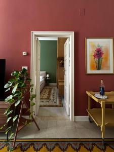 Apulian Green Leaves House