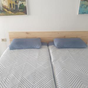 Beautiful oceanfront studio with private parking