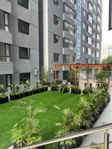 Aurora Smart Homes- Modern 2BR Apartment with Pool & Gym,Kilimani