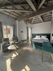 Gorgeous restored house at Platanos square