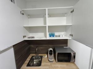 Estudio moderno con WiFi y aire acondicionado Centro de La Jonquera junto a la frontera