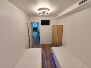 Estudio moderno con WiFi y aire acondicionado Centro de La Jonquera junto a la frontera