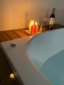 Loft Para Casais com Jacuzzi - Aloha Lofts Mariscal - Pipeline
