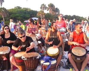 The Village Breeze 8BR with heated Pool, near Beach, 250ft to Siesta Key Village!