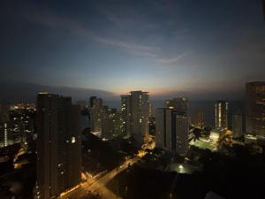 Piso 32 Vista al mar y centro histórico