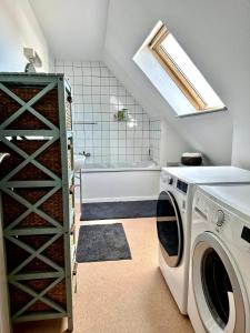 Appartements Loft vintage spacieux - 155 m2 - 4 chambres - Parking, Netflix, Wifi Fibre : photos des chambres