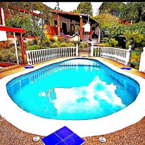 Rincón del colibrí/casa campestre/piscina/la vega - Ubytování bez kategorie ve městě La Vega