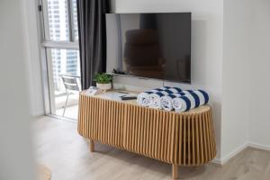 Resort Style Chevron Apartments Surfers Paradise by Gold Coast Travels