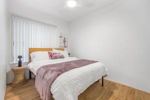 Sunnyside by the bay