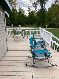 Cute Vista View Home on Acreage