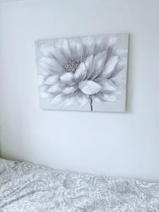 White Rose Double Bed Apartment