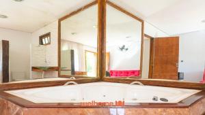 Casa ampla em Mairinque com lazer completo