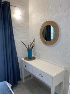 15 Kallisti in Santorini - Families only