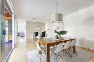 Family-Friendly Home with Alfresco Patio & BBQ