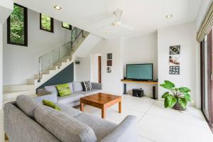 Serene Bay View Villa in Ko Samui - Your Tropical Paradise