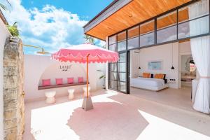 LA VIE Uluwatu - Deluxe 2 Bedroom Villa with Pool