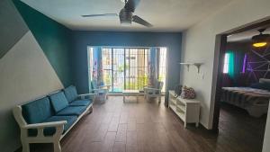 Apartment 150m from the beach with pool