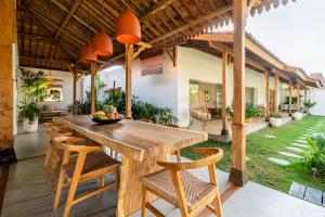 Villa Mirabella - Tropical paradise - 4bdrs villa in Bingin Beach