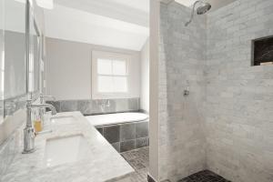 Mosman moments - Luxe living with water views - CON33