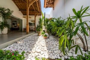 Villa Mirabella - Tropical paradise - 4bdrs villa in Bingin Beach