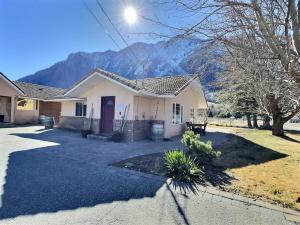 Taurean Vines Guest house