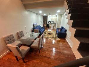 Luxurious apartment in Macondo