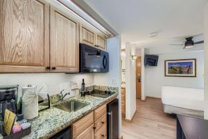 Ski In Ski Out Dog Friendly Studio Building 4