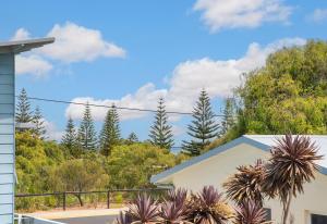 Saltwater-200m beach