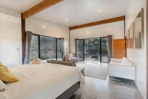 Old Bales Serene Hinterland Oasis