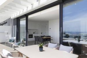 Penthouse with sea and sunset views