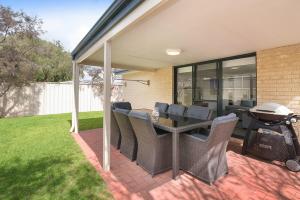 Goin Coastal- WIFI, 250 meters to the beach