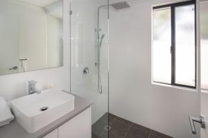 Goin Coastal- WIFI, 250 meters to the beach