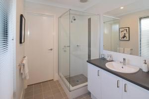 Family Castaway - Free WIFI, 6 Mins to Jetty