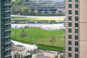 White House With Burj Views, Free Parking
